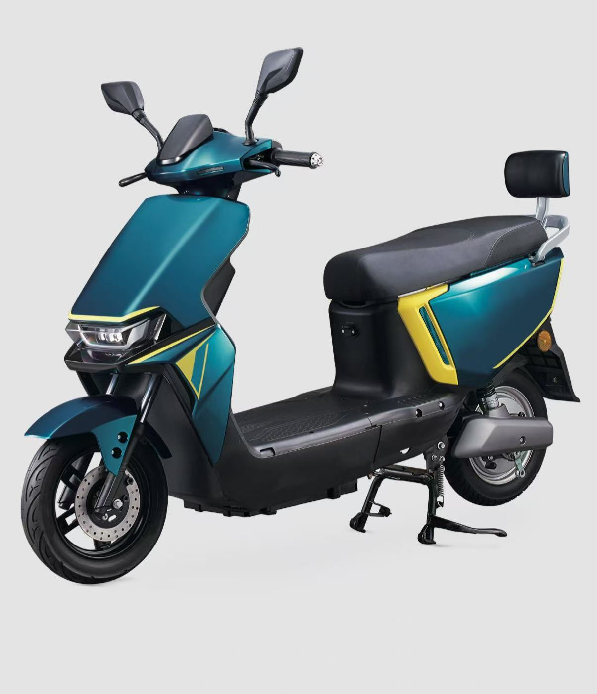 B02 Pedal scooter