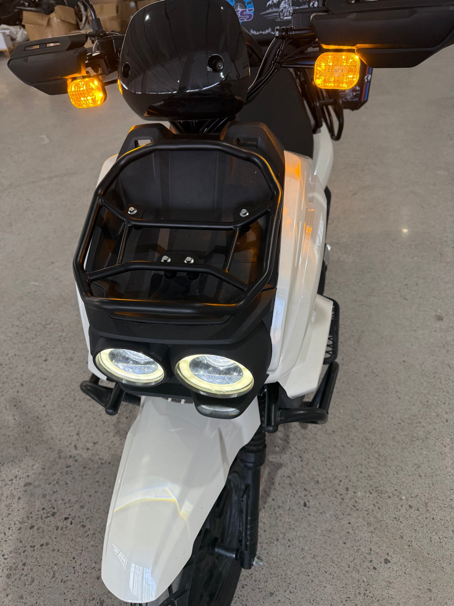T700 Electric pedal scooter